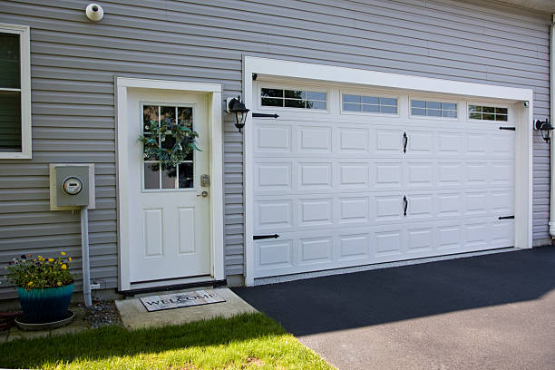 24/7 Emergency Garage Door Panel Replacement experts in Westphalia, MD